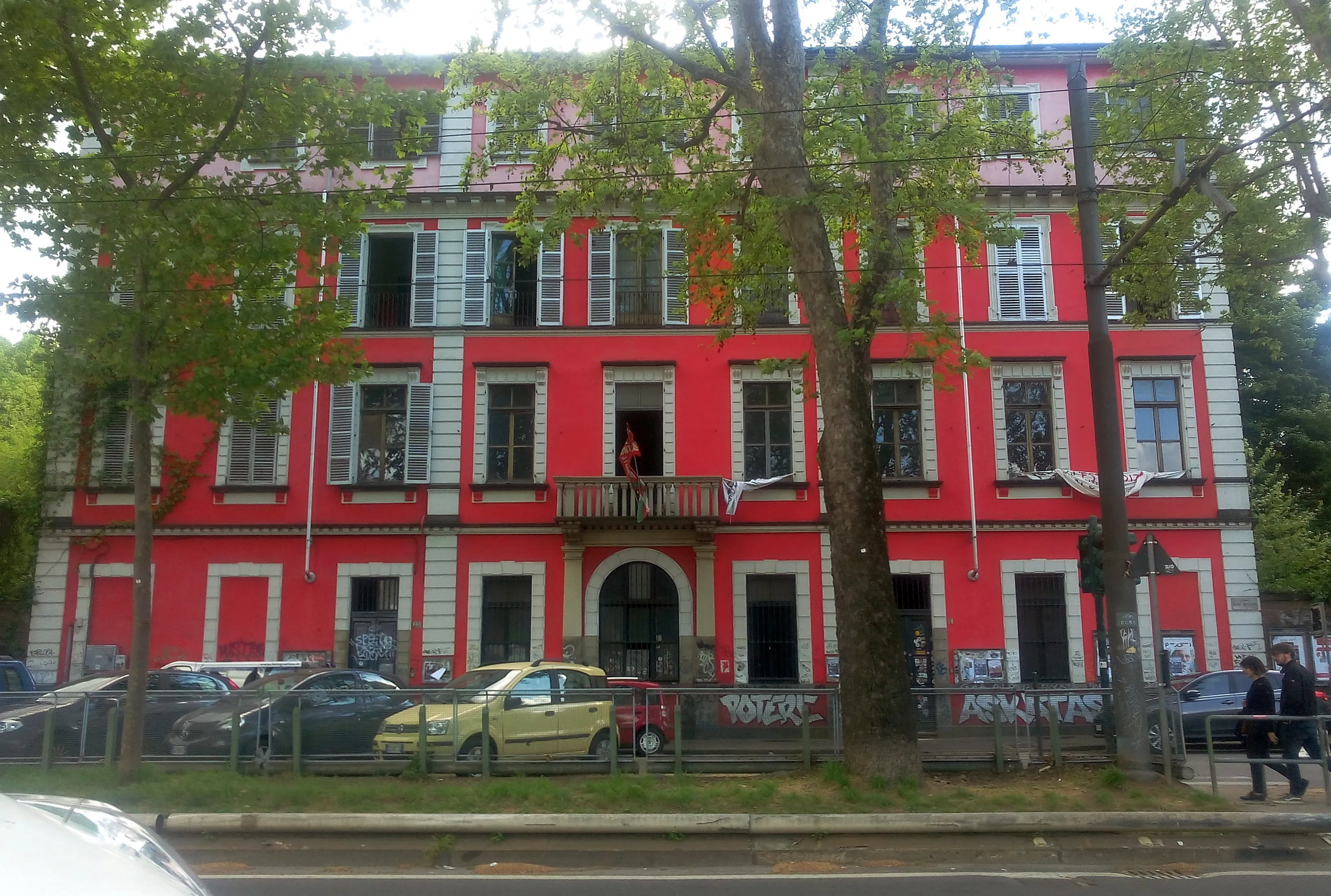 Il centro sociale Askatasuna a Torino