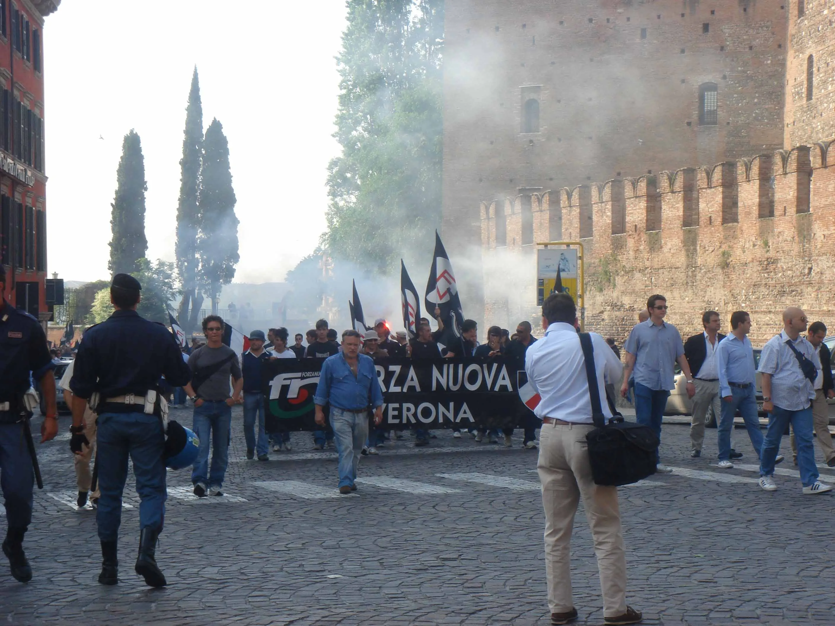 Immagine di Forza Nuova, il movimento di cui fanno parte alcuni dei condannati