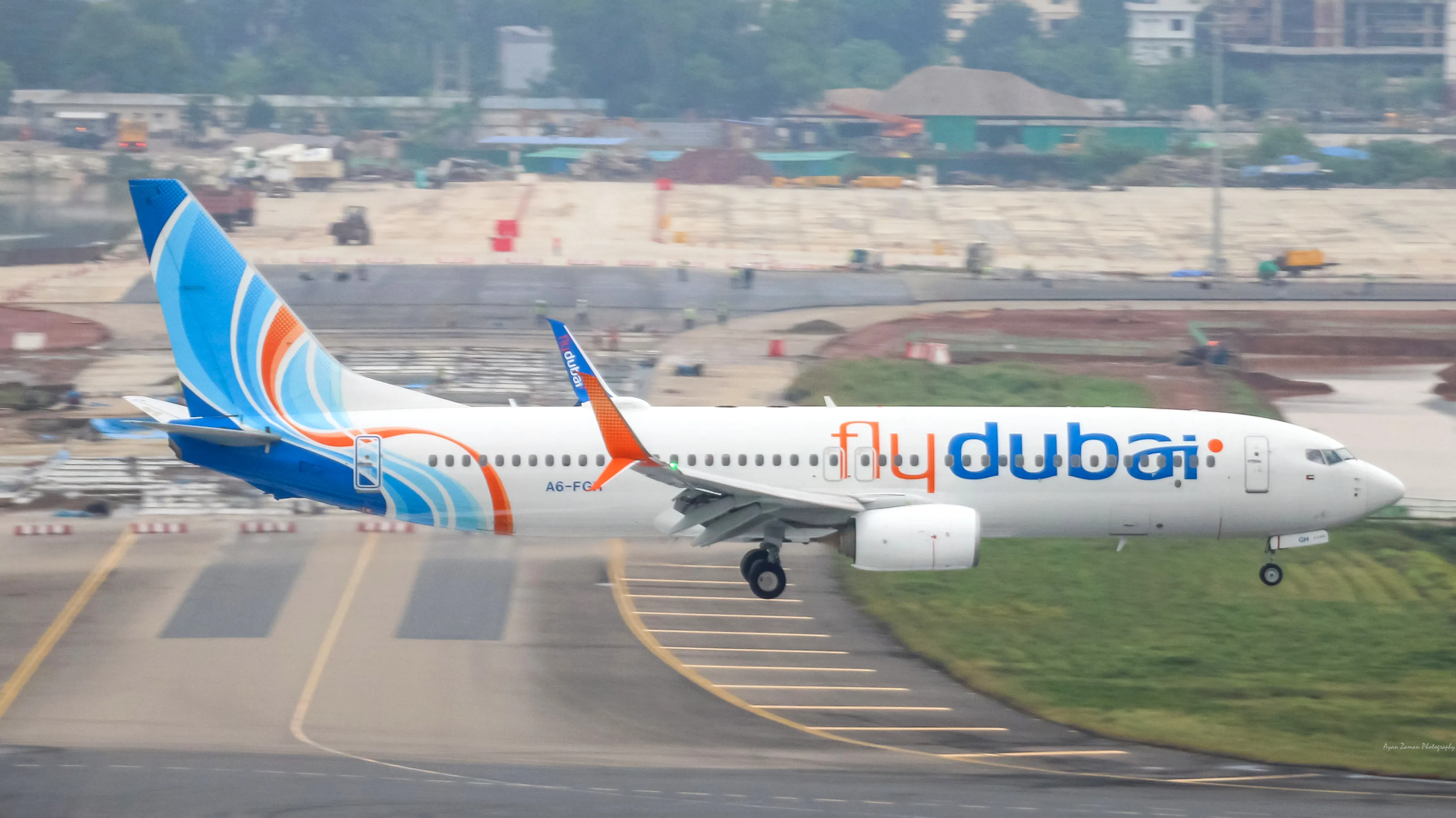 Boeing 737-800 di Flydubai in rullaggio