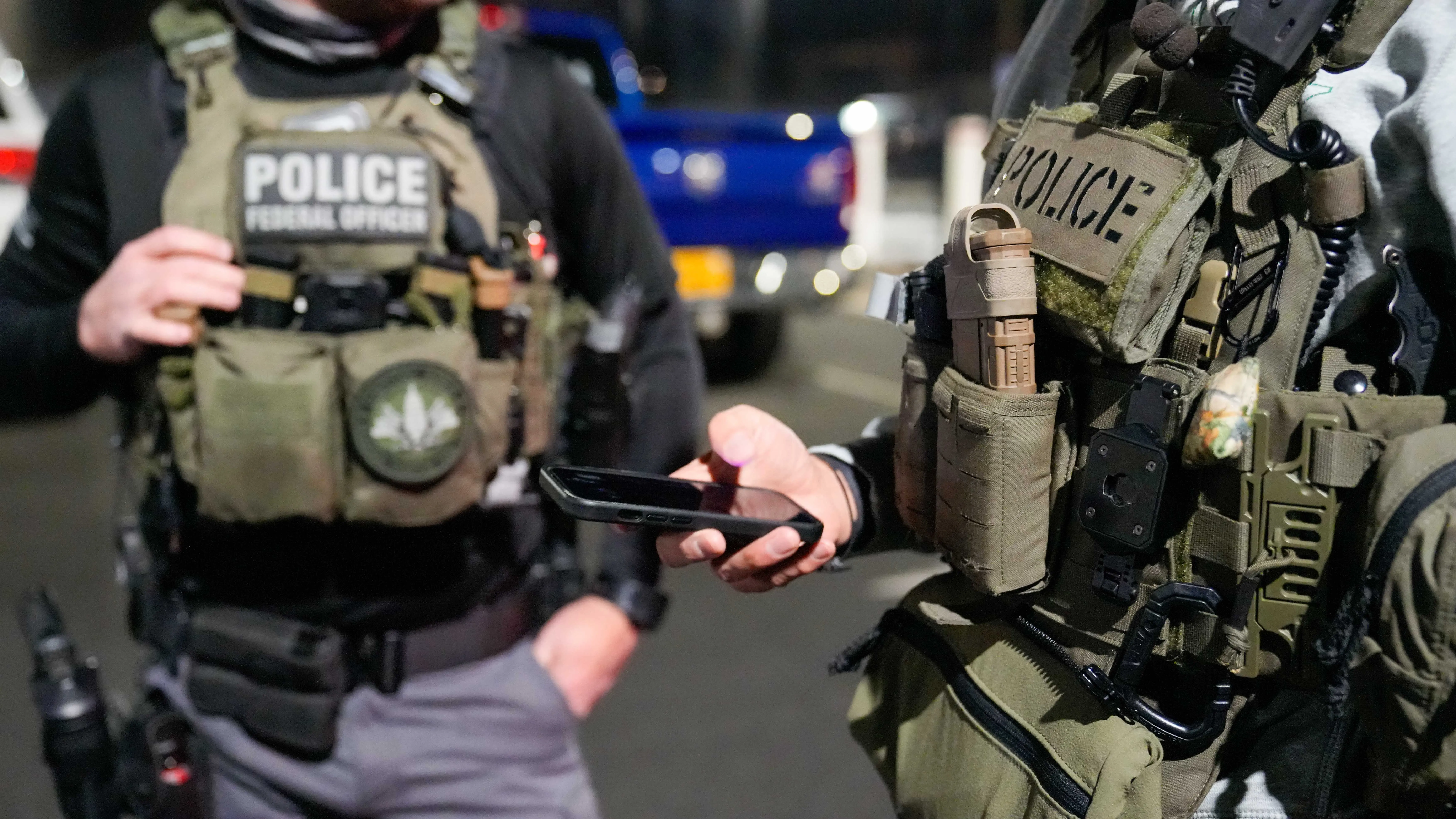 Agenti dell'ICE durante un'operazione a West Palm Beach, in Florida (foto d'archivio)